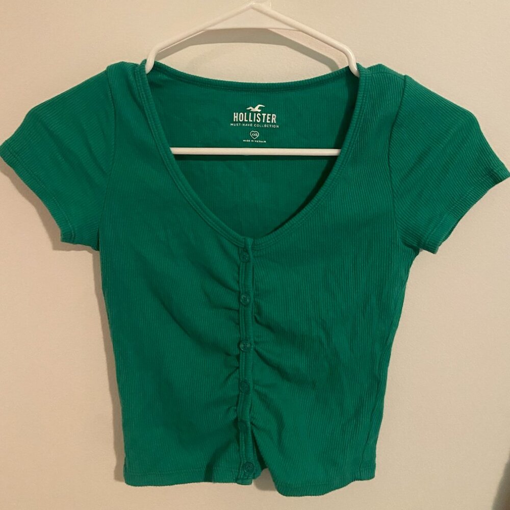 hollister must have baby tee